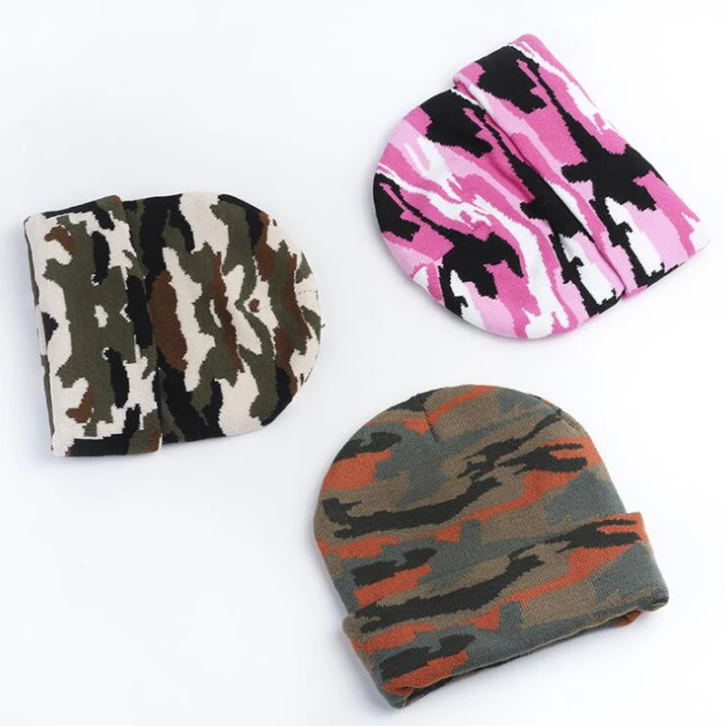 Custom Camo Jacquard Knitted Beanie Hat for Winter Printed Skull Pattern Designer Logo Autumn & Beach Appropriate
