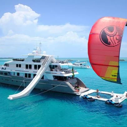 Оборудование для водных игр на открытом воздухе надувная плавающая лодка горка яхты из пвх продажу