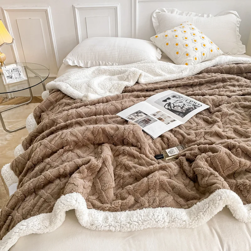 Winter Blankets Solid Color Plus Size Striped Pattern Mink Fleece Plush Throw Fluffy Blankets For Winter
