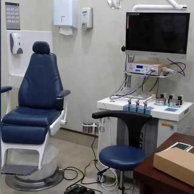 Modern Design with Foot Pedal Clinic Use Electric Patient Lifting ENT Patient Examination Chair