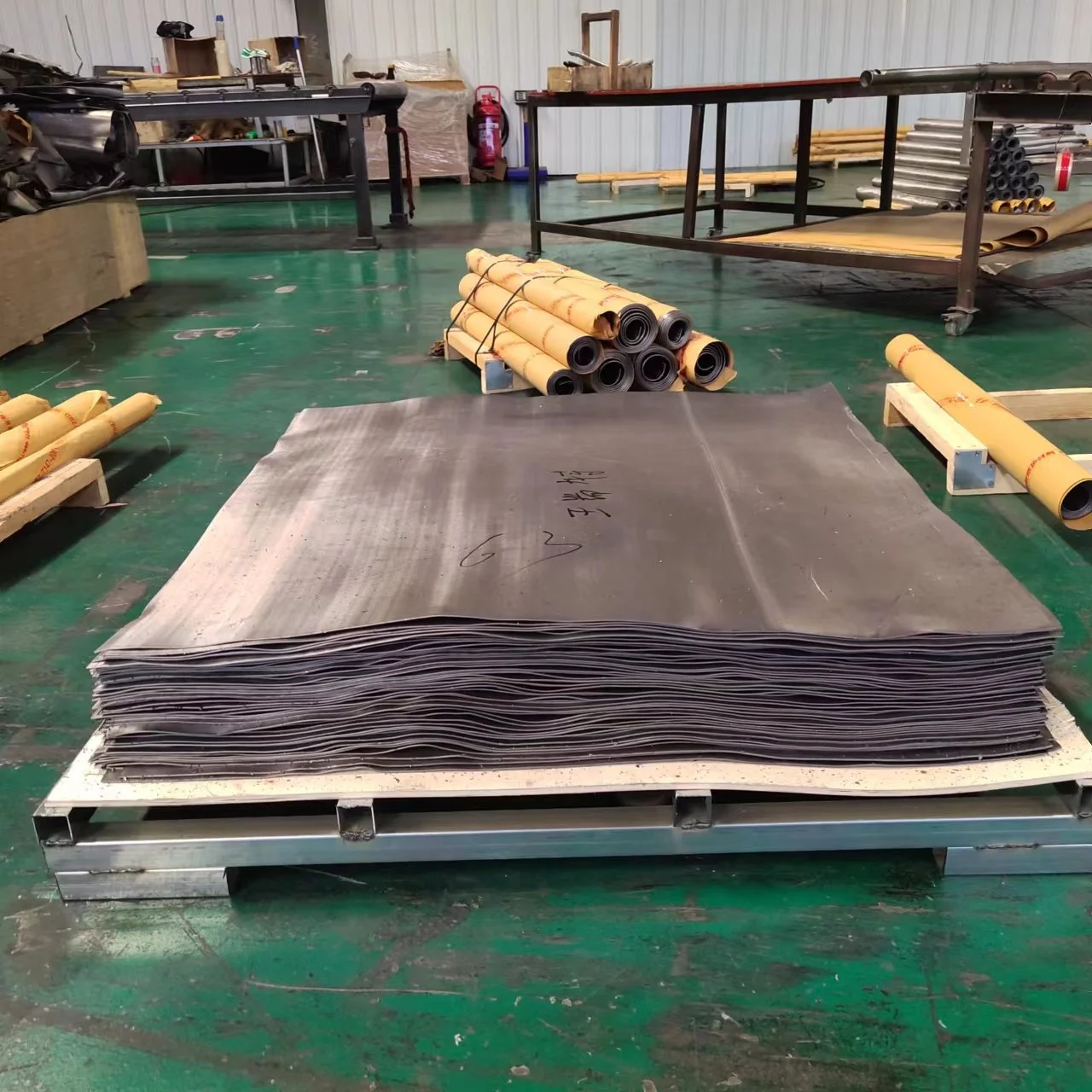 Lead plate for pet outpatient protective X-ray CT room