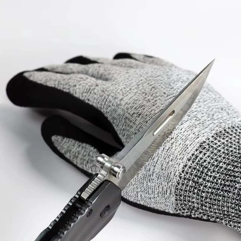 13 Gauge HPPE Polyester Knitting Black Nitrile Gloves Sandy Palm Coated Safety Work Gloves XL Size Anti-Slip Construction