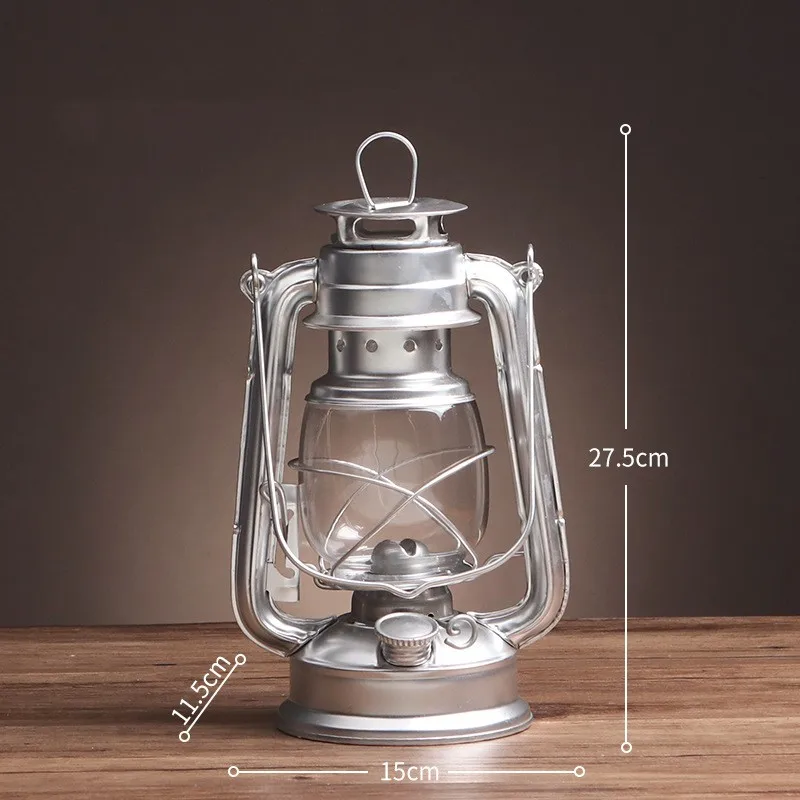 Nostalgic Retro Iron Crafts Lanterns Decorative Old-Fashioned Hand Lamp Glass Lantern For Decoration