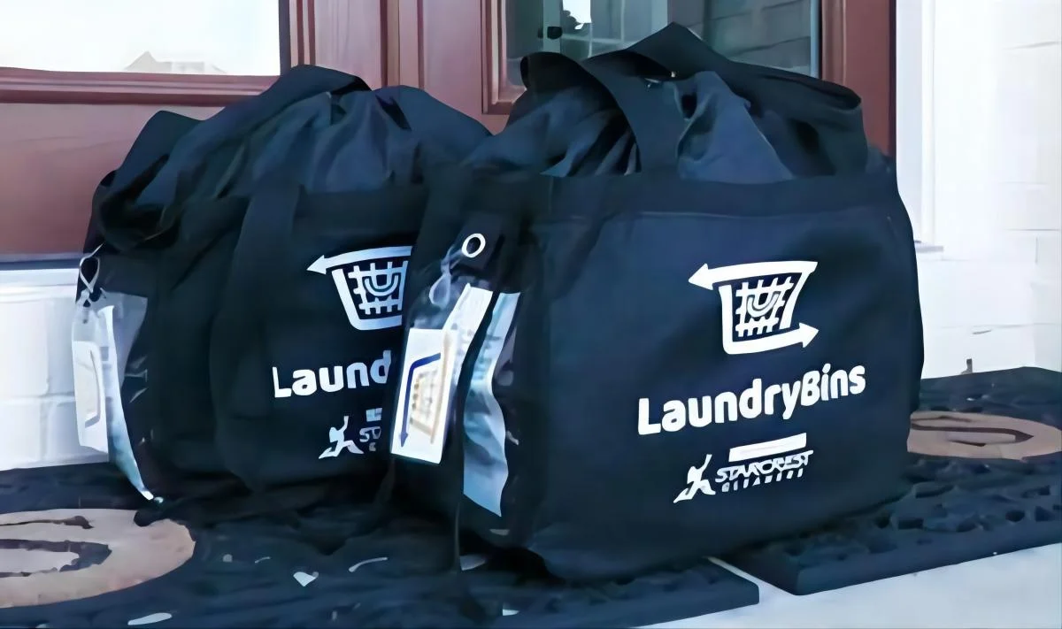 Square Custom Large Wash and Fold Industrial commercial hotel nylon laundry bags drawstring for clothes with logo strap