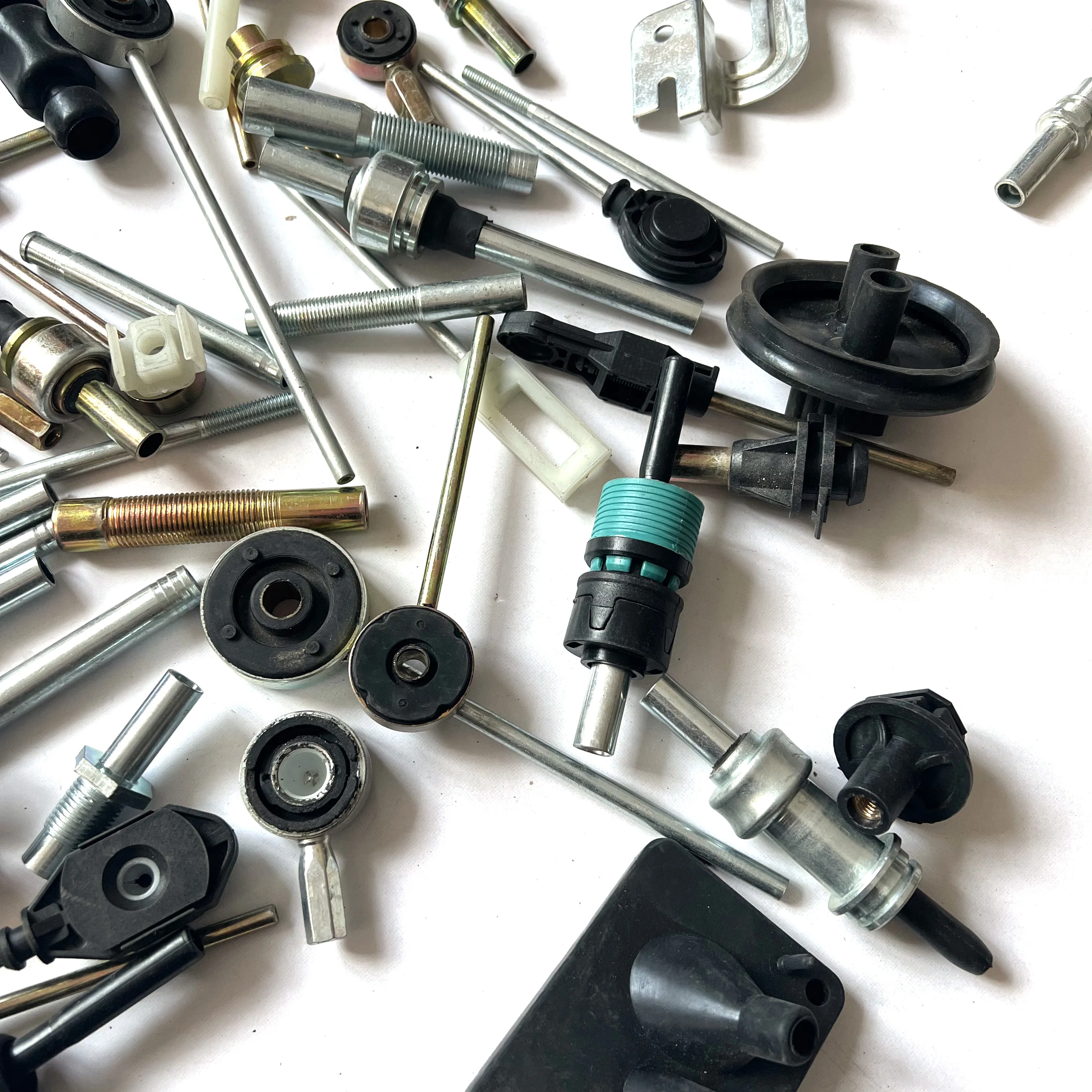 Factory Wholesale Auto Parts Accessories Auto Cable Connector Cable Accessories