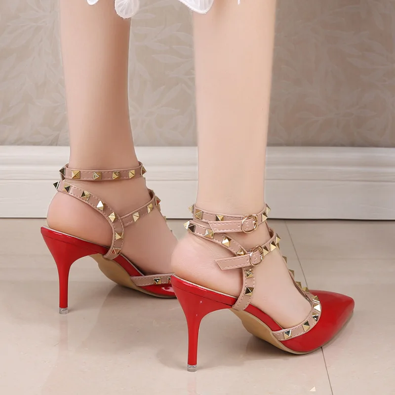 Hot selling sexy ladies shoes Classic design large size Stiletto sandal pointed toe rivet high heels for women