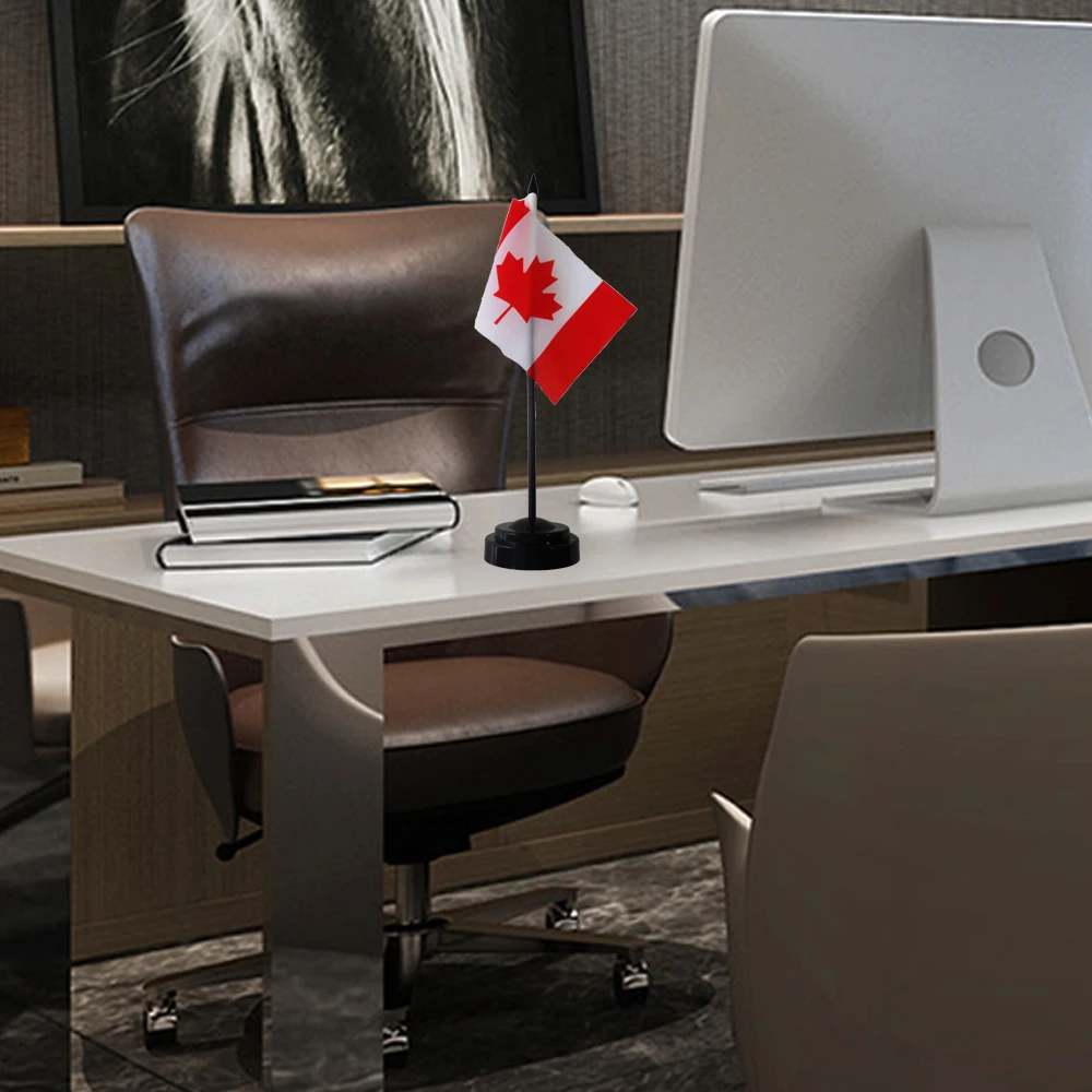 Canada Desk Flags, Negotiation Flags and Plastic Base Mini National Flag Ornaments Can Be Customized Log