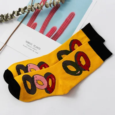 2021 hot selling creative trendy crew wholesale socks logo customize cartoon socks for women