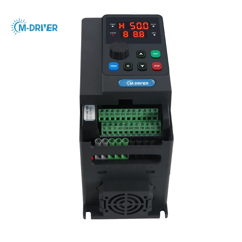 Hybrid DC AC Solar Pump Inverter 220V 1.5kw 2.2kw MPPT Solar Water Pump Inverter for Submersible Pump