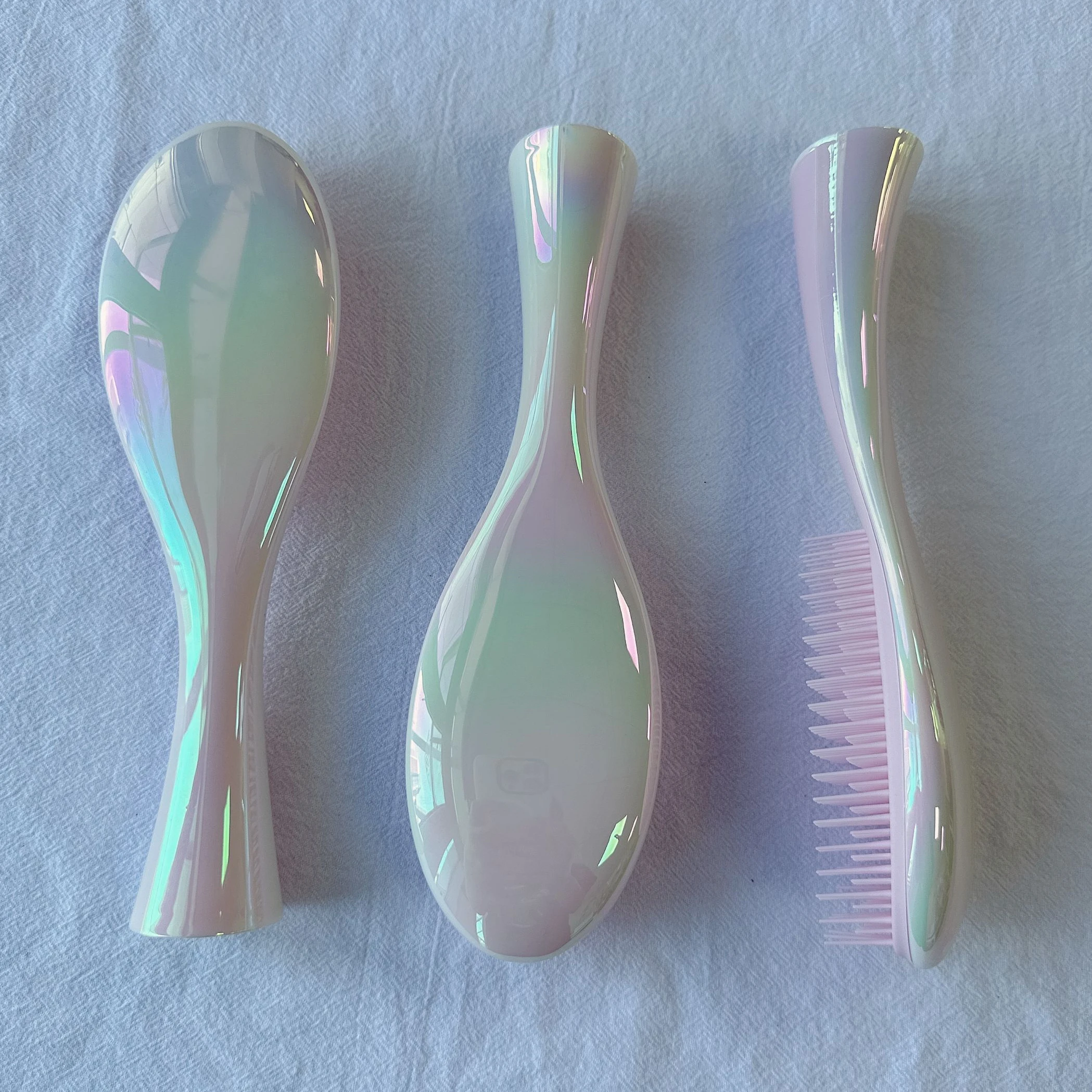 Fashionable patterns salon beauty pink electroplated surface for women&girls wet hair detangler hairbrush