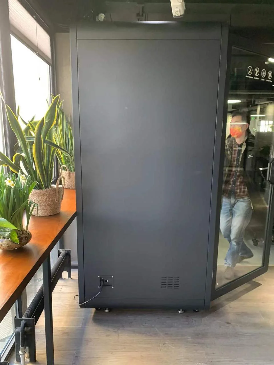 Black portable soundproof office pod single silent booth office popular japanese office pod