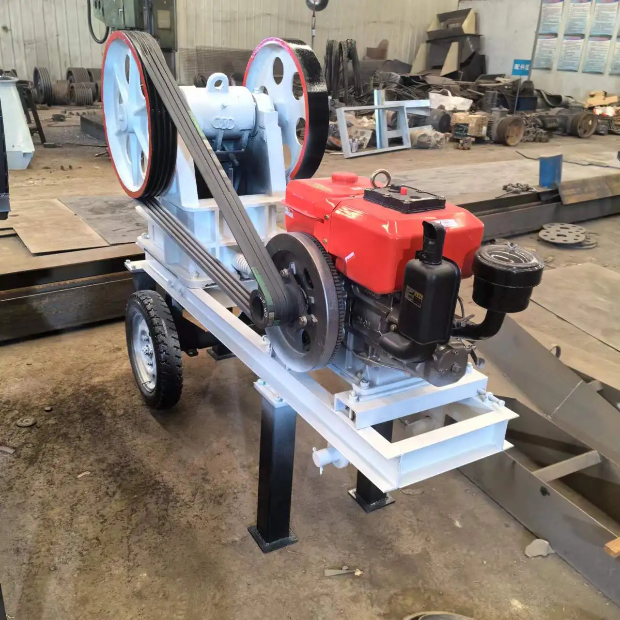 Primary Stone Crusher Machine Cheapest Mini Stone Mobile Jaw Crusher With Belt Conveyor