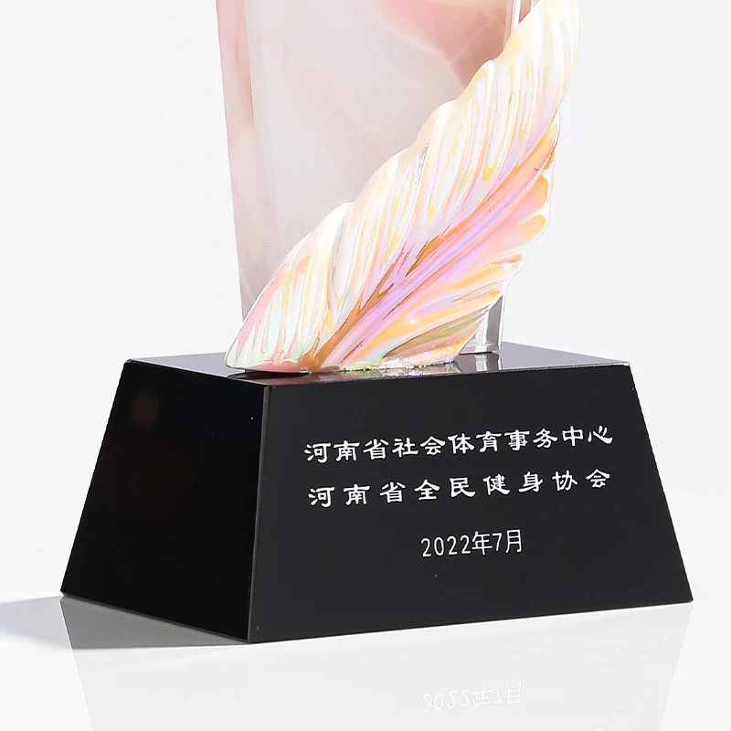 Annual meeting crystal trophy metal trophy resin trophy  custom office ornaments manufacturers wholesale