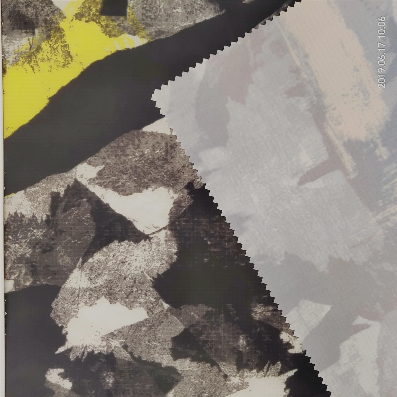 
2019 New Design 100%Polyester Ripstop Fabric Reasonable price top quality with coating PU white For mens jackets 