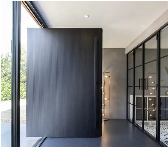 China Top Manufacturer Custom High Quality Bedroom Door Internal Room Door Design Modern Interior Wooden Door