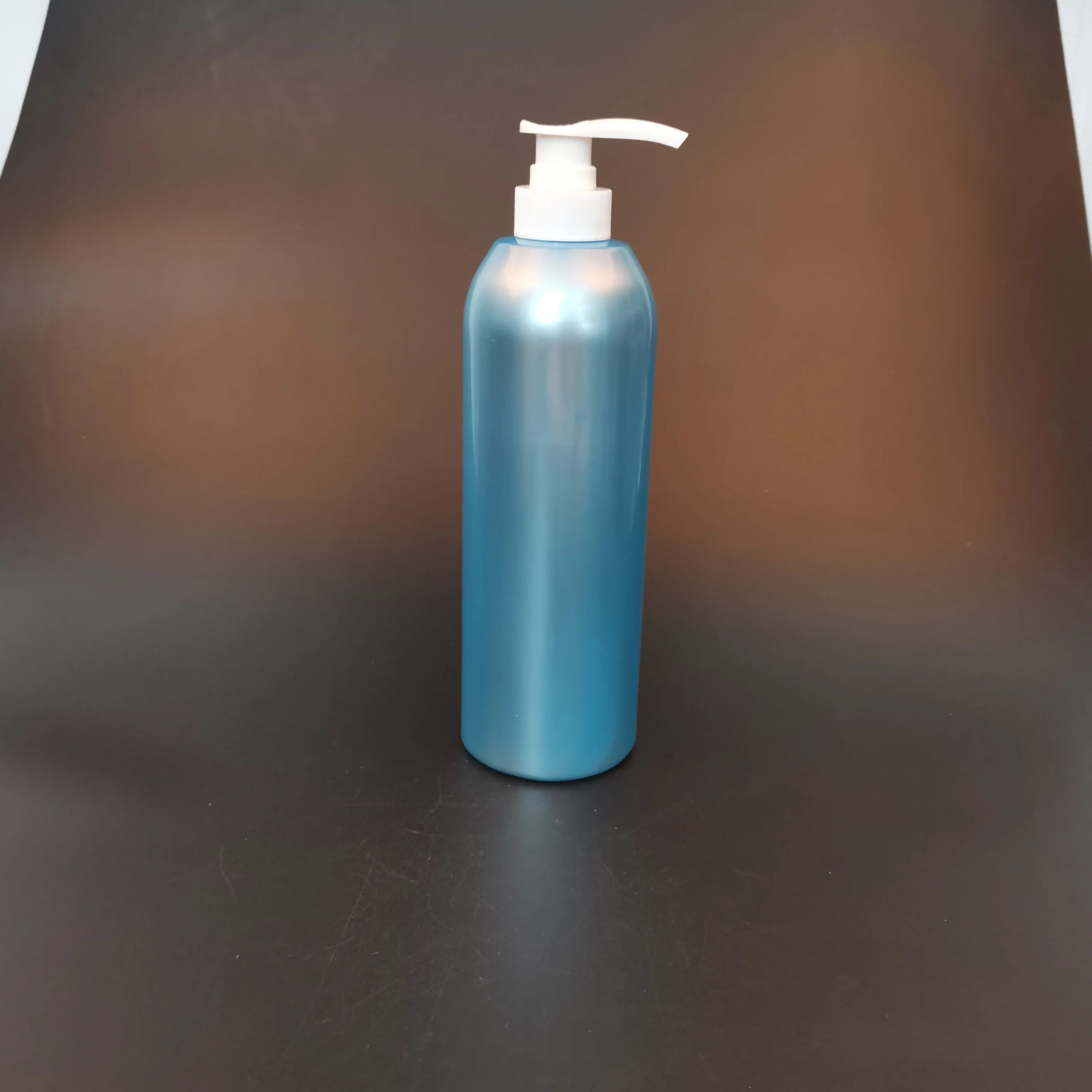 750 мл круглое плечо/ПЭТ шампунь/гель для душа/Большая емкость обычная пластиковая бутылка 750 мл Заводская розетка
