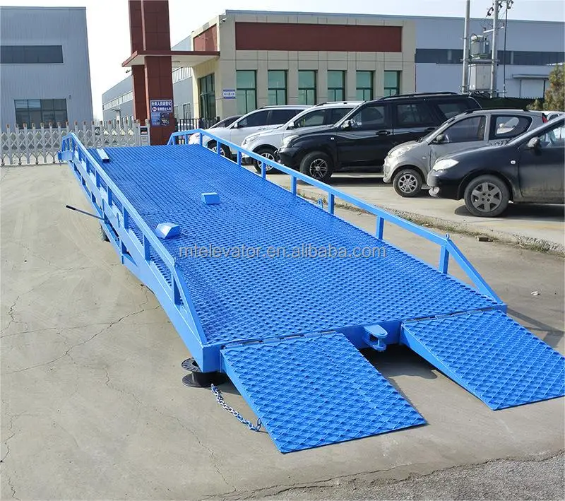 mobile boarding bridge   cargo loading ramp   forklift loading ramp