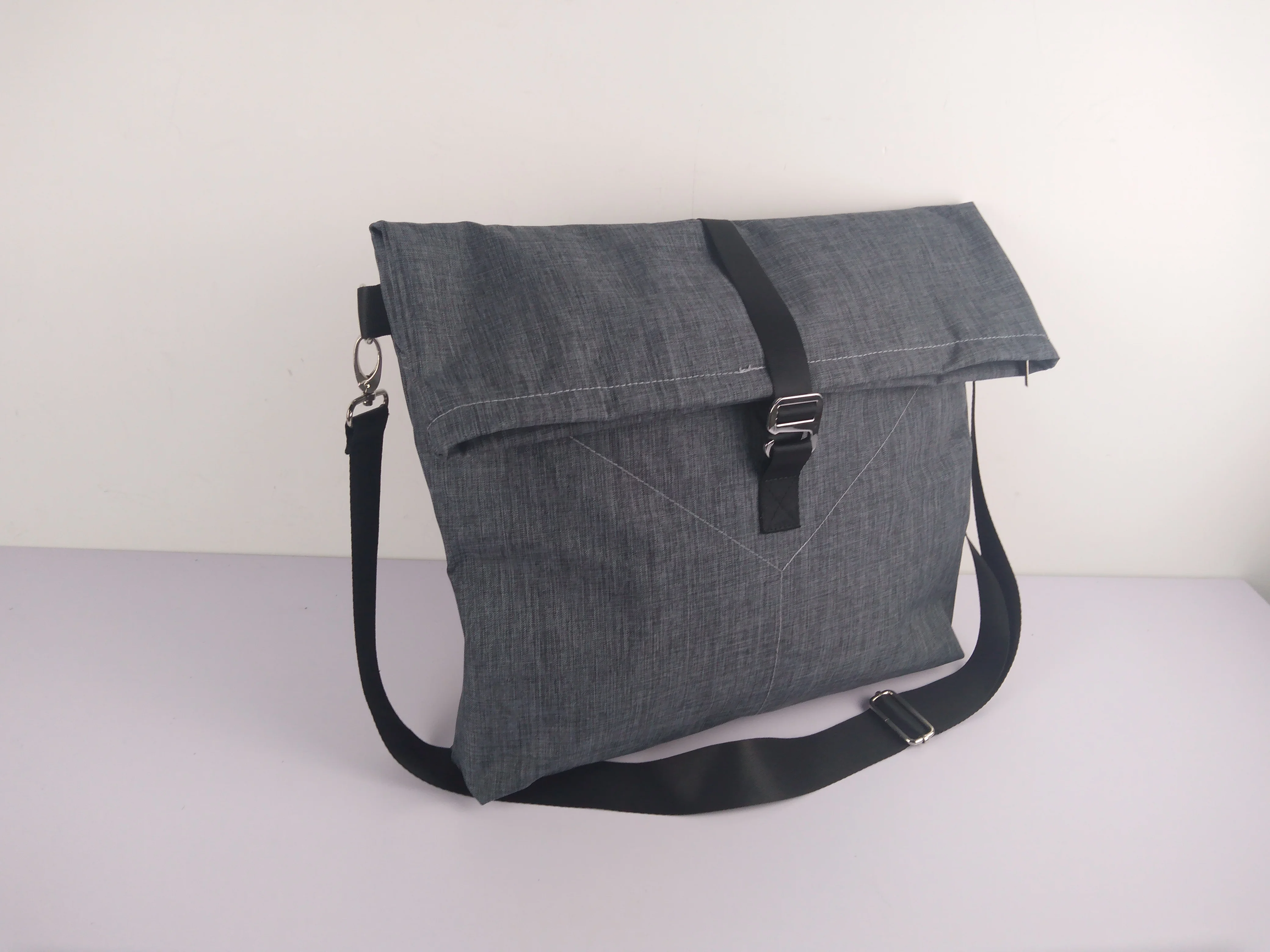 Factory Custom High Quality 2019 New sling bag