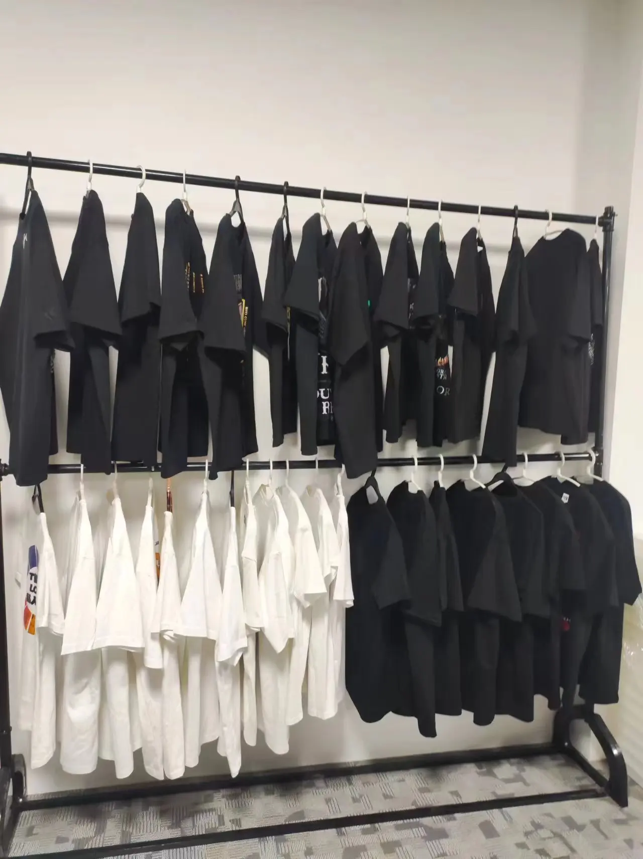 Factory wholesale printed on T-shirt custom designs press sticker logo  full color images heat press logo sticker