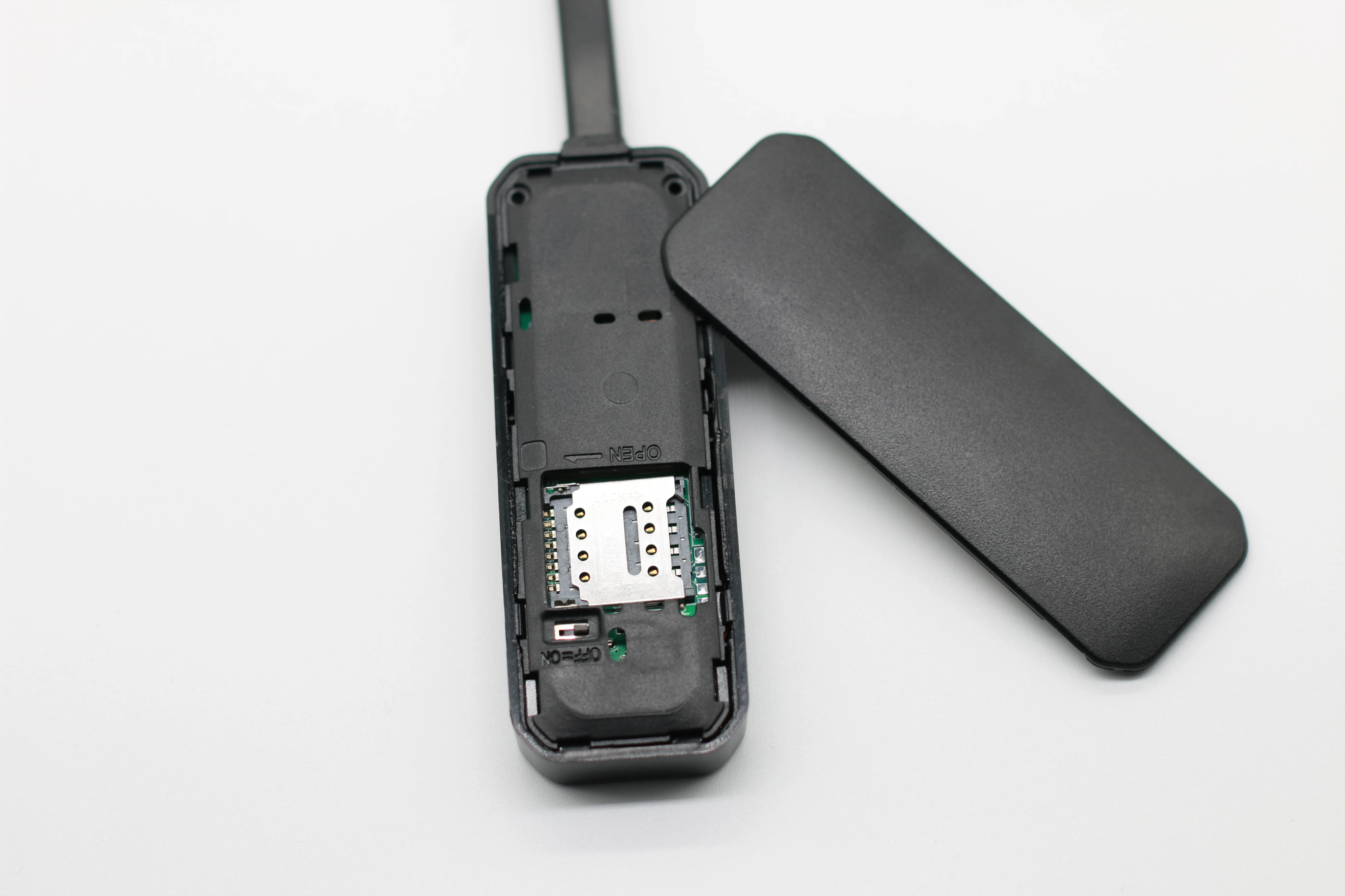 GSM GPS-трекер для автомобиля 2G GPS в реальном времени дистанционное отключение масляного двигателя сигнализация состояния