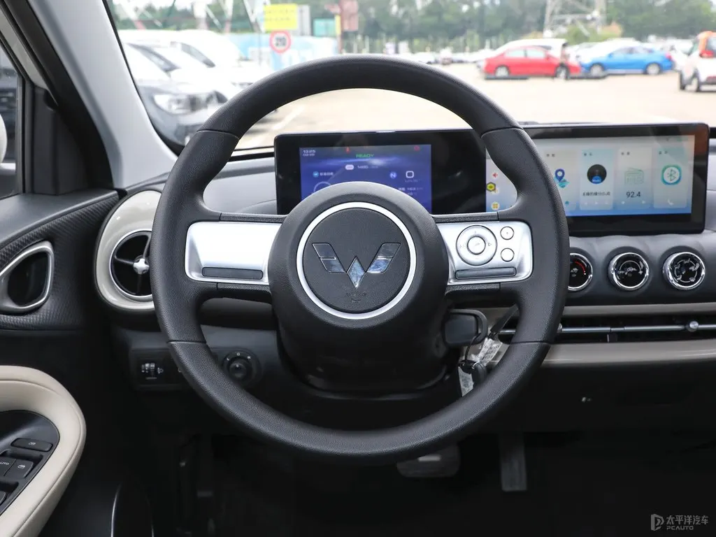 Гибридный мини-электромобиль 2024 Wuling Bingguo Mini EV 510 км с автоматической коробкой передач на 4 места