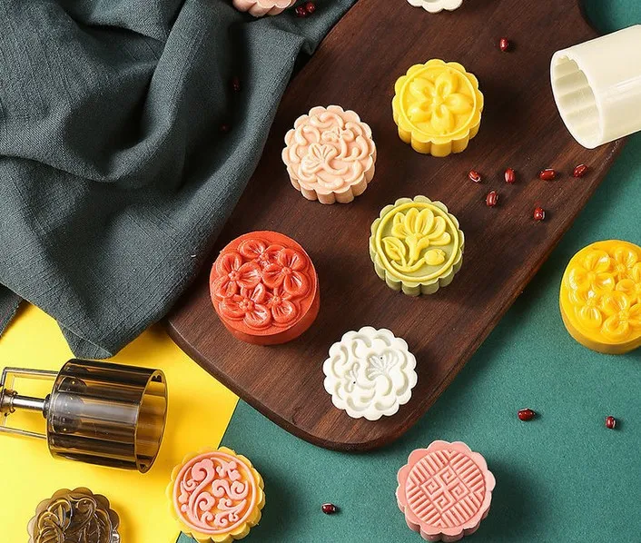 Dessert Moon Cake Mold.jpg