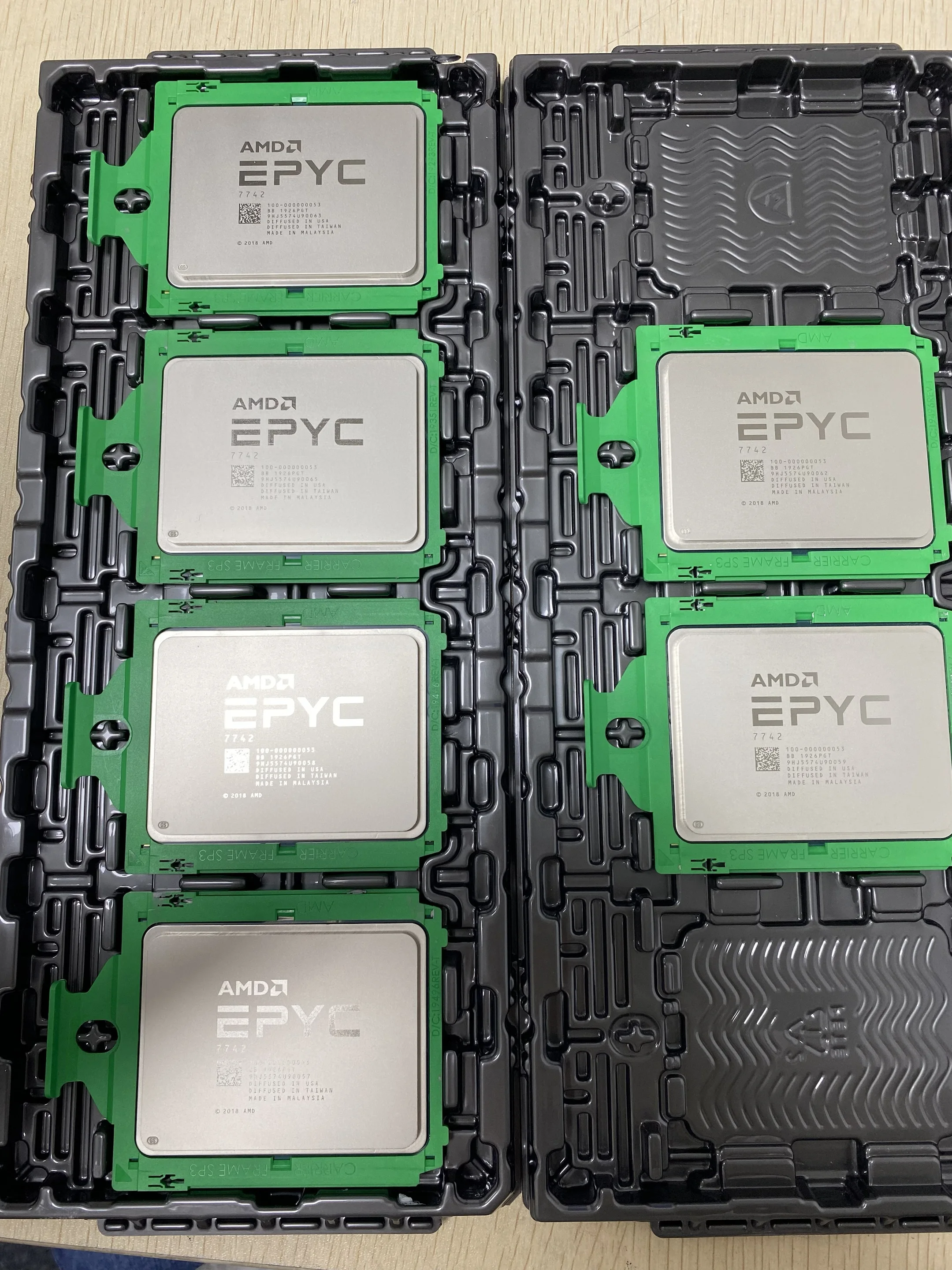 Wholesale Competitive Pricing For AMD EPYC 7532 2.40GHZ 32 Cores Socket SP3 Unlocked CPU Workstation Server Processor CPU