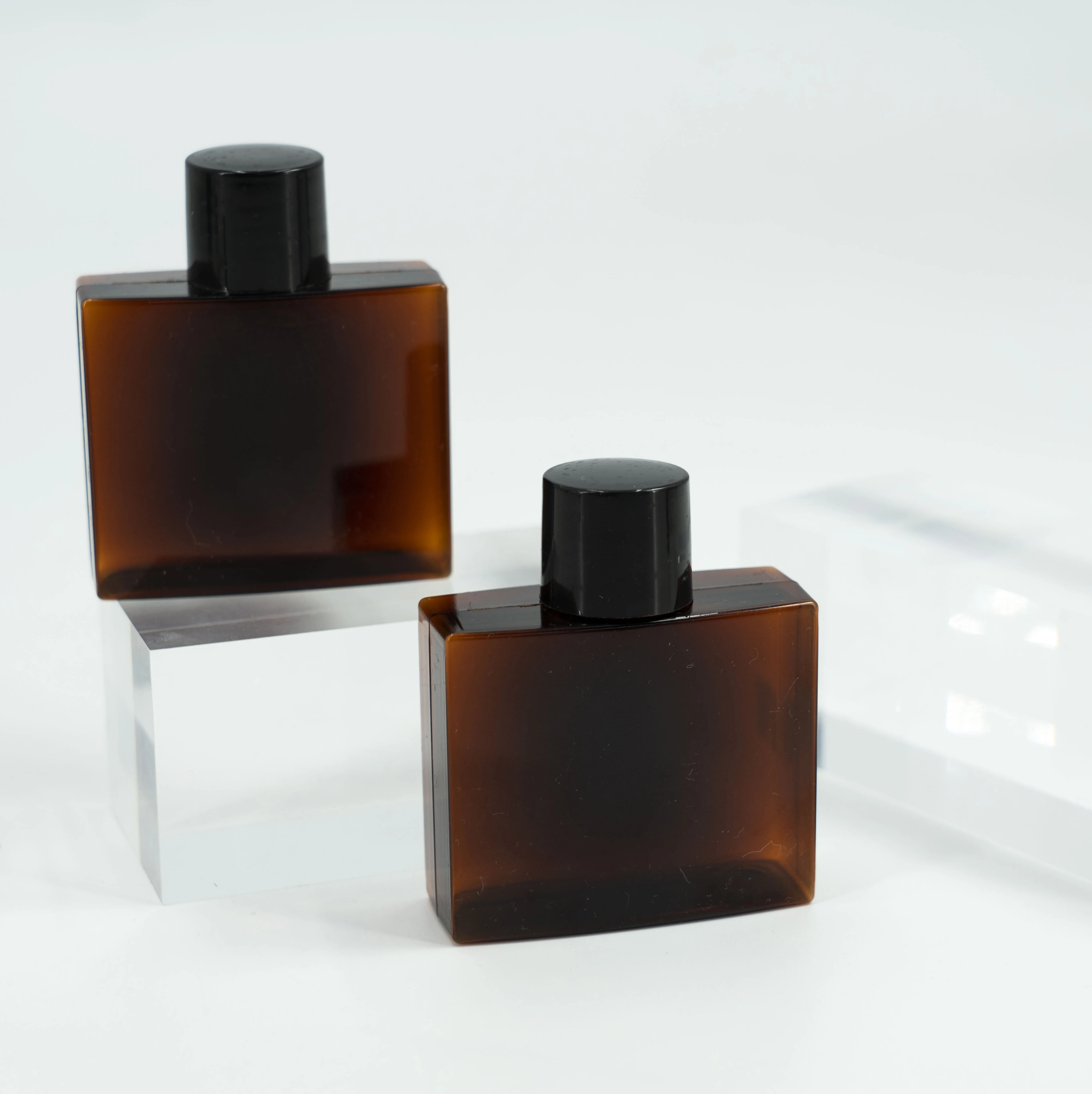 Portable Travel Bottles Square Plastic Cosmetic Mini Amber Bottle Packaging Dispenser skincare container for cream lotion hotel