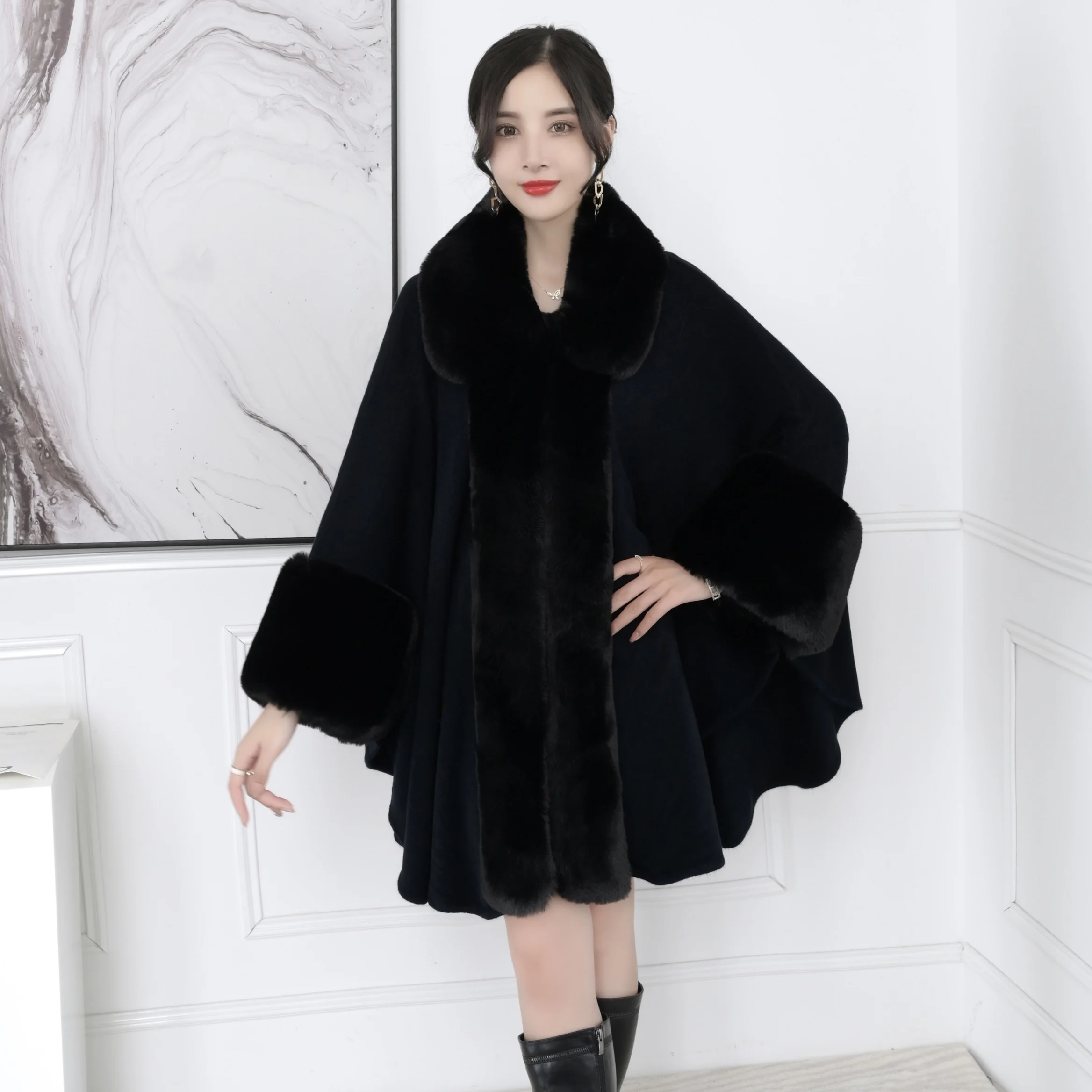 The new loose plus-size thickened thermal mink fur collar mid-length solid color cape