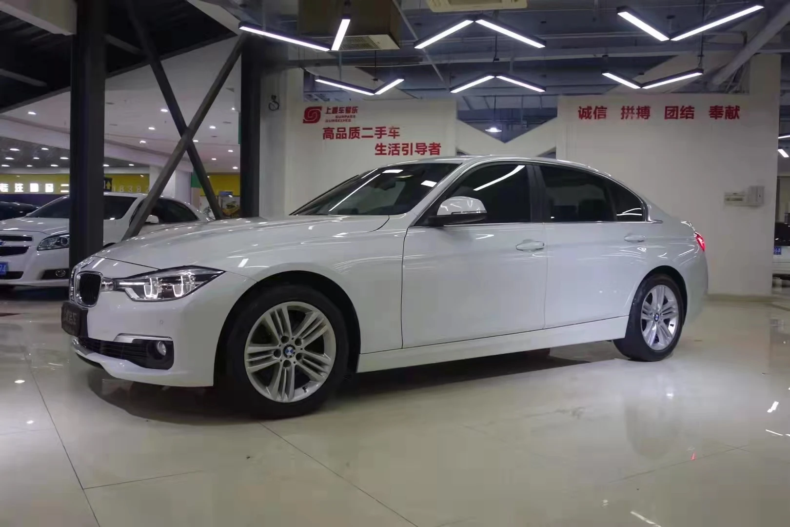 Agent export Germany used car sales BMW 320 high quality used car sales FOB reference price to obtain the latest price