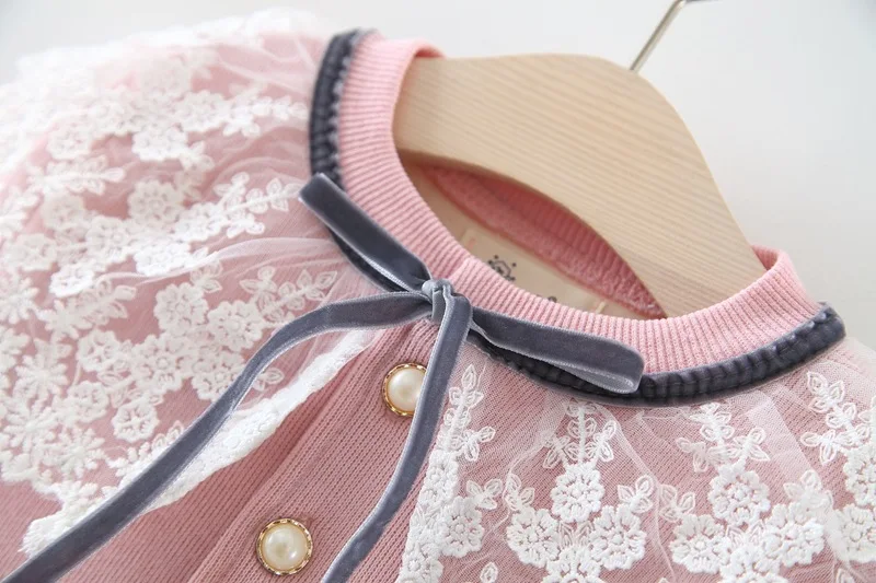 
Cute sweet style wide lace clip cotton plus round cotton lace doilies velvet baby cardigan 