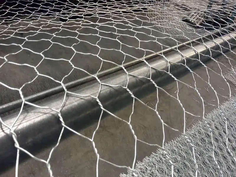 Super September Galvanized Steel Hexagonal Wire Mesh Fence for Animal Fencing