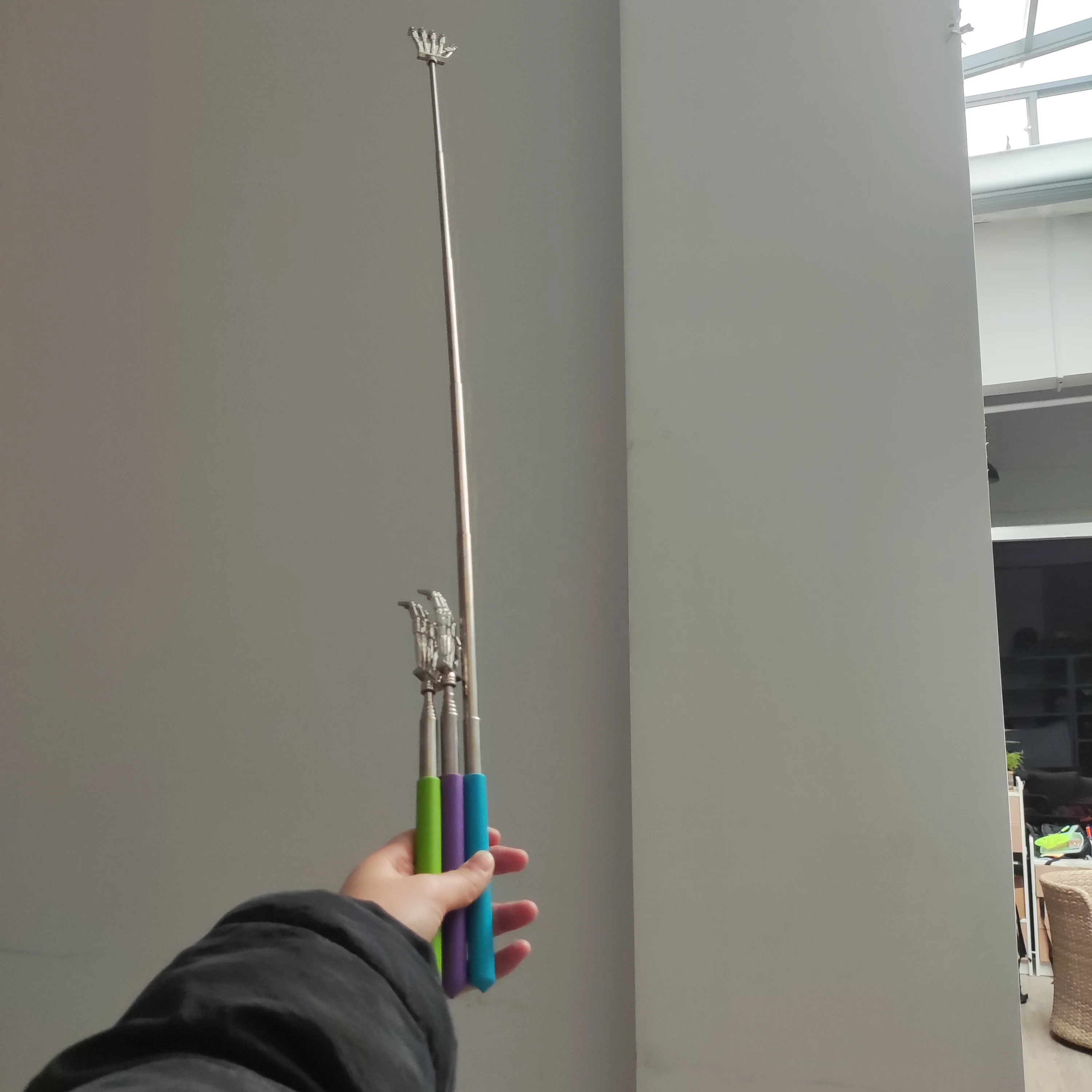 Wholesale Body Back Massage Manipulator Hand Extendable Back Scratcher