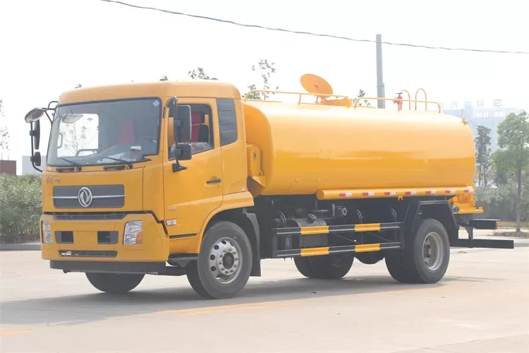 dongfeng water tank truck for sale in dubai 10000 liter water tank truck ISUZU Brand