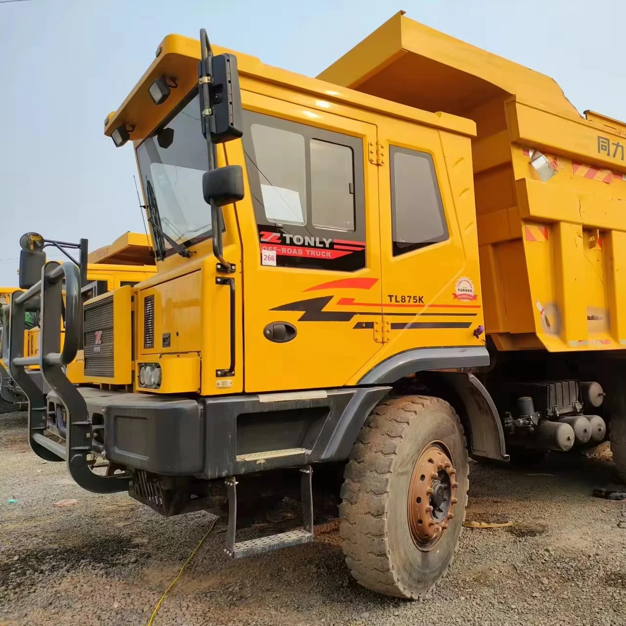 Used high quality 6x4 70T 45CBM LINGONG brand 10wheels mining dump truck for sale