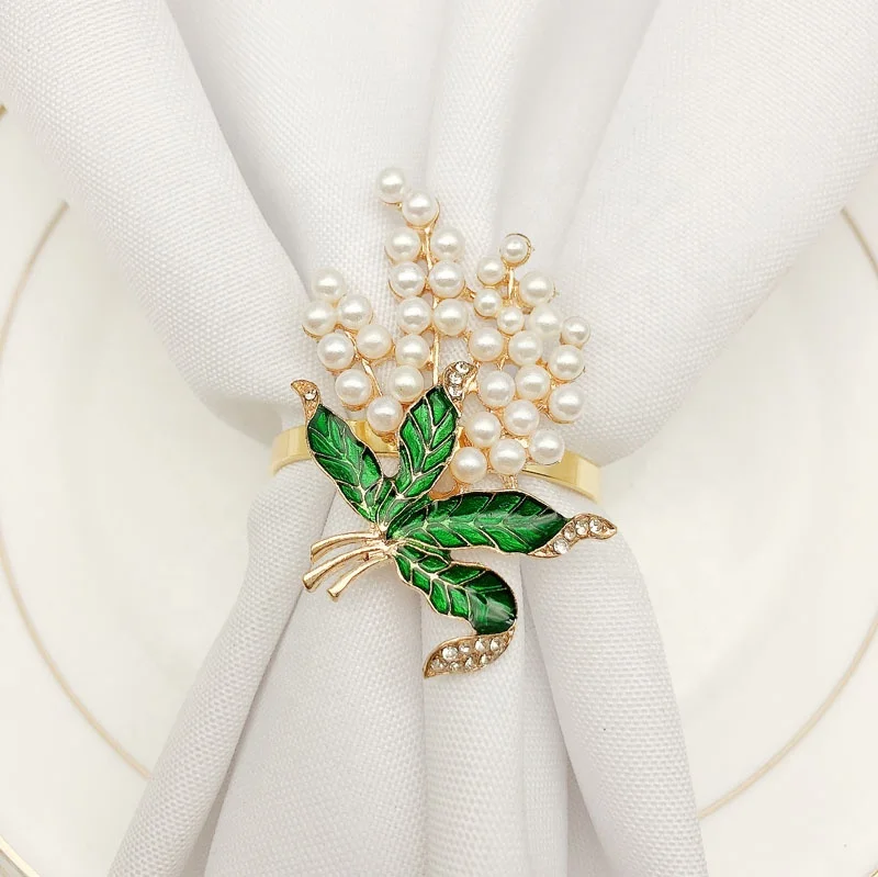 New Maple Leaf flower Napkin Rings Gold Rhinestone Napkin Ring Metal Pearl Napkin Ring Holders for Wedding HWP03