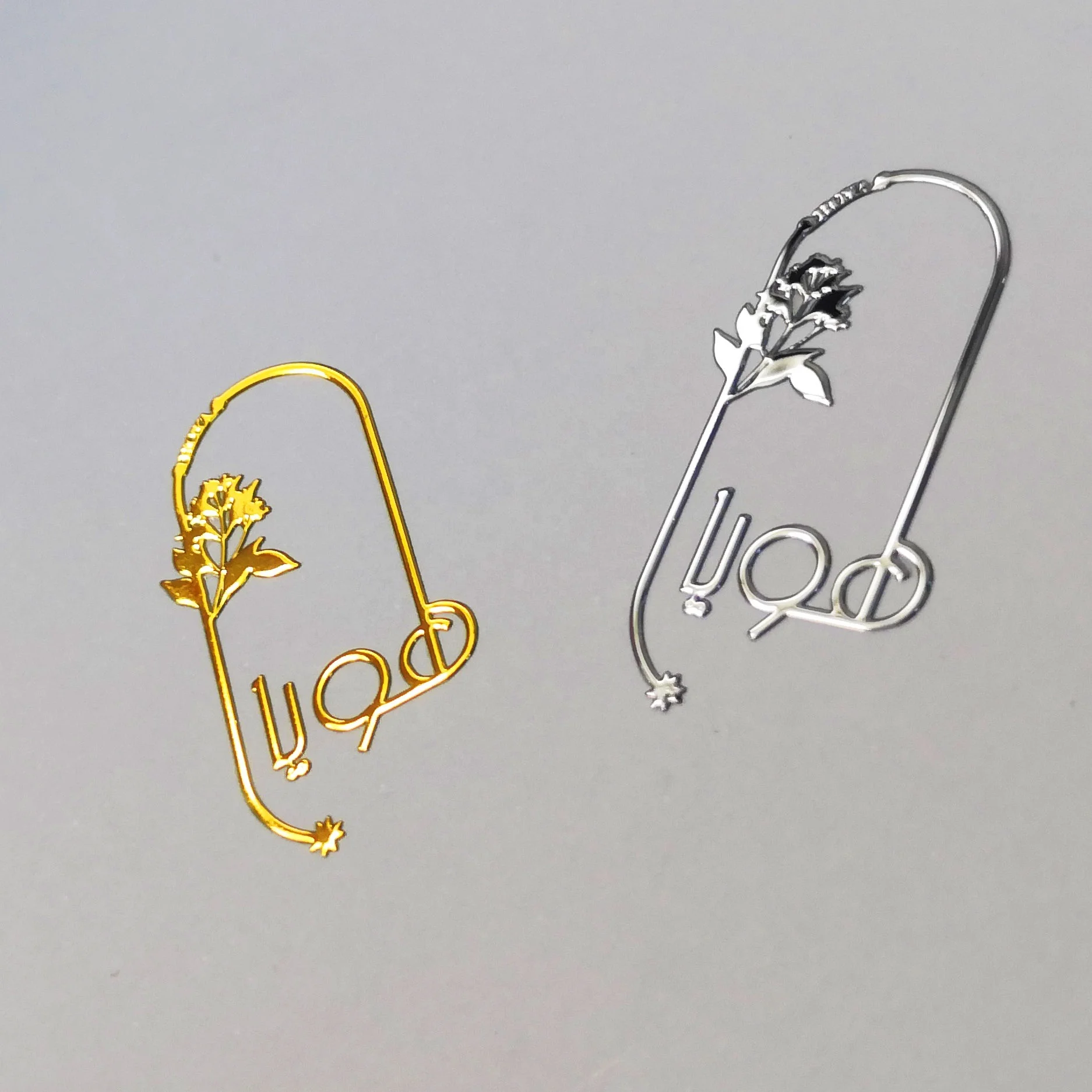 custom printing 3d logo uv transfer sticker Nickel gold foil stickers embossed Label Scratch Off Metal print label logo sticker