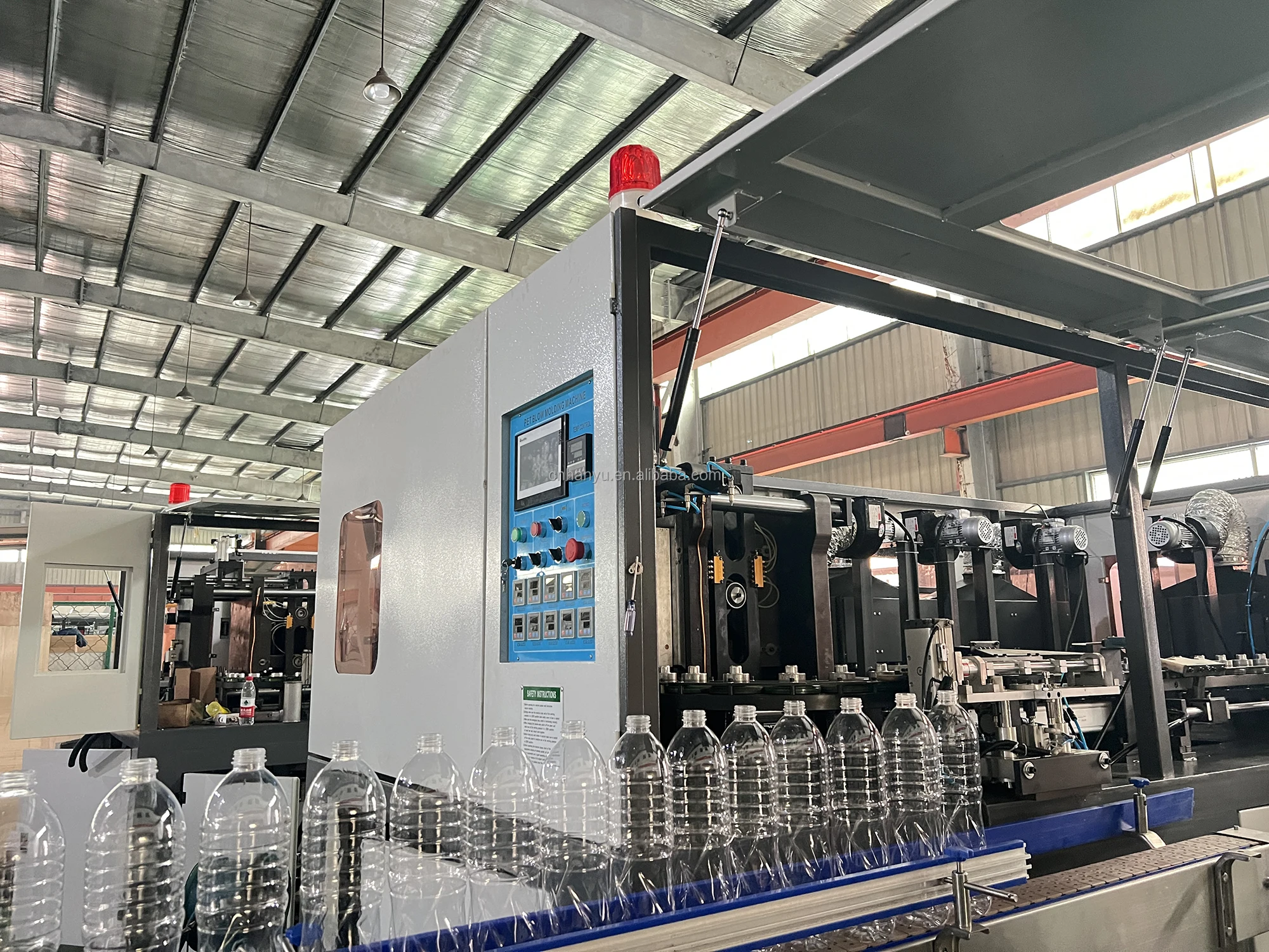 4000BPH 4 полости Автоматическая выдувная машина до 2 литра ПЭТ бутылка Ханьюй