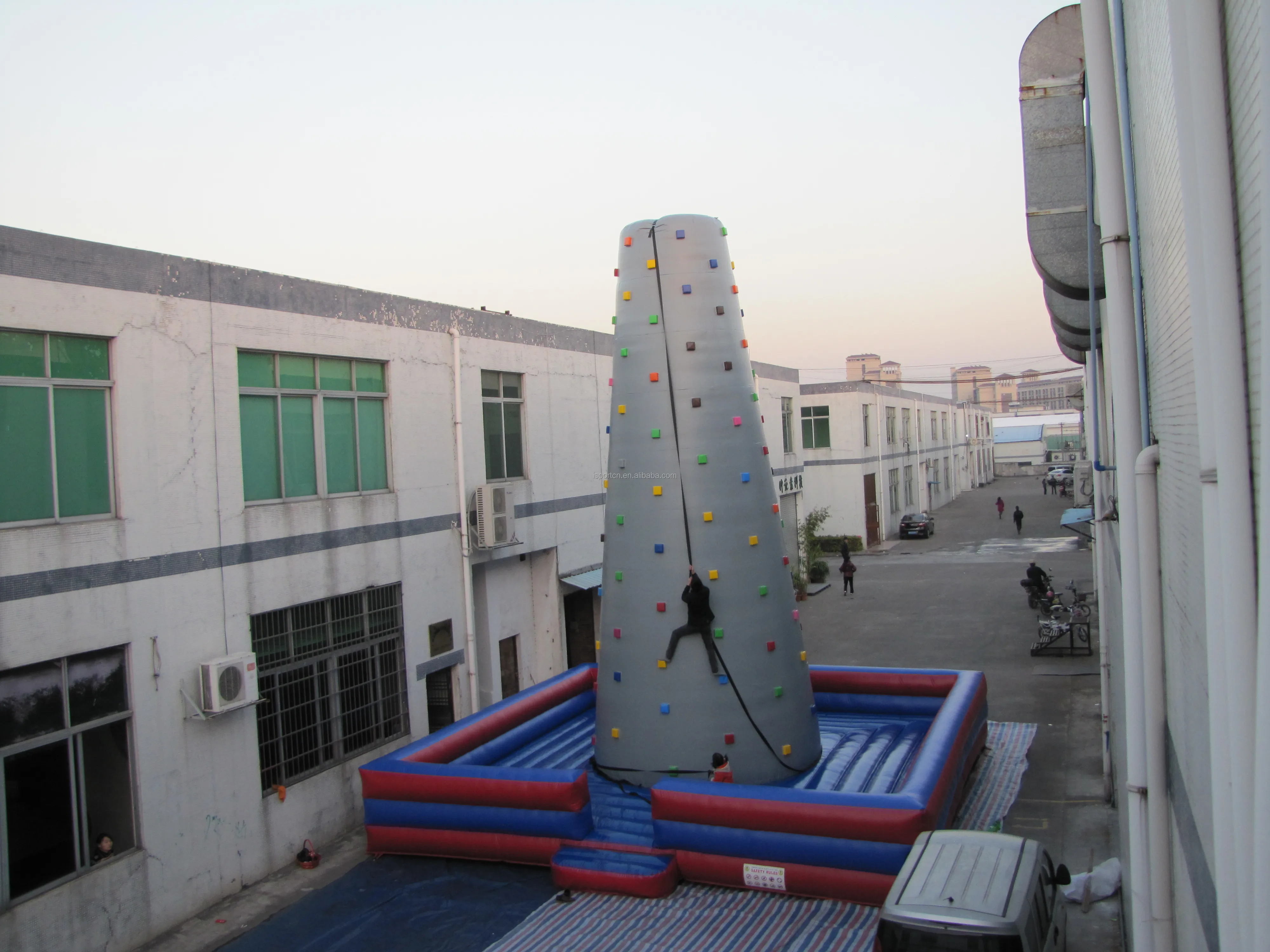 Commercial Giant Inflatable Challenge Rock Climbing Wall Games for Kids