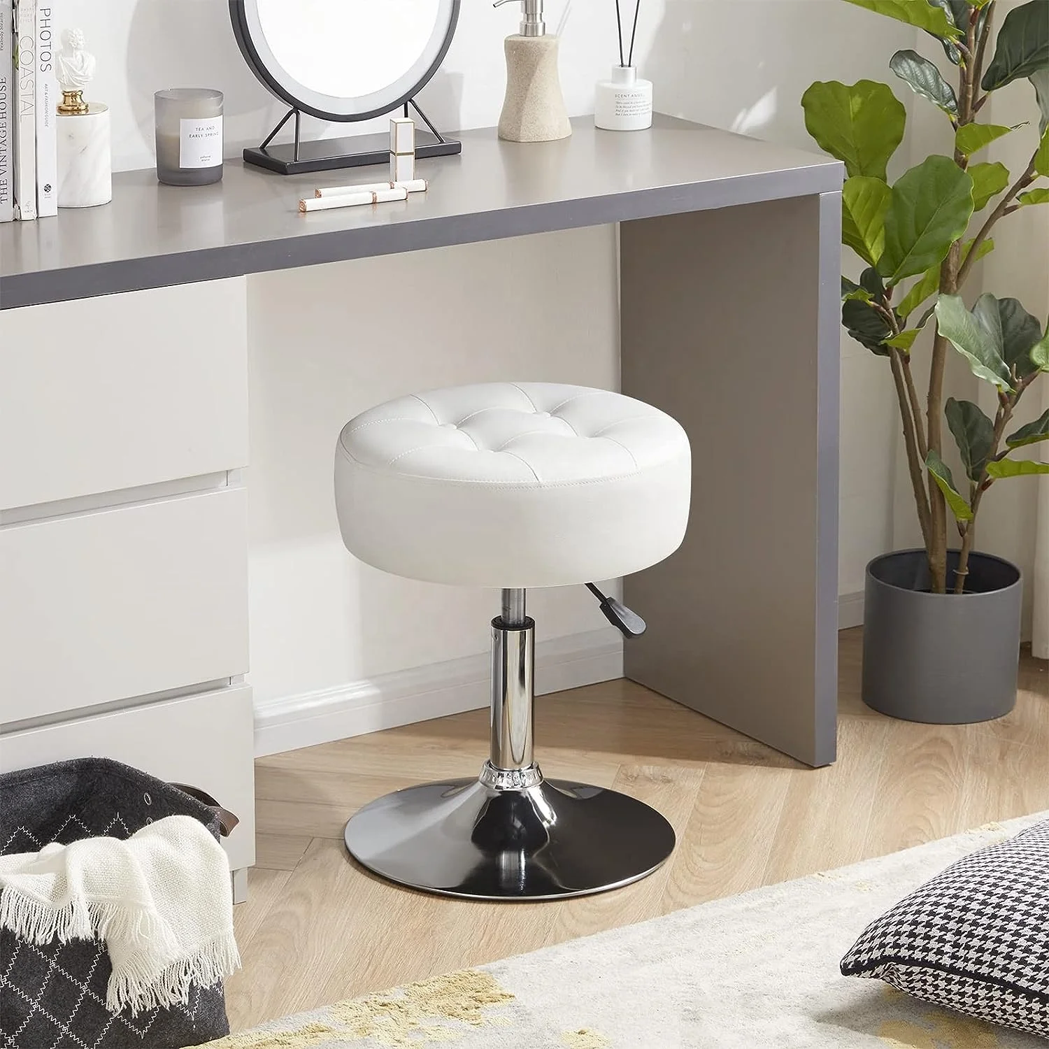 Round Ottoman Tufted PU Leather Vanity Chair Custom 360 Swivel Vanity Stool Modern White Vanity Chair For Powder Room