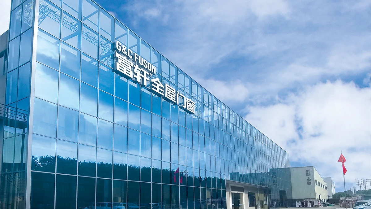 Custom Curtain Wall 120/140/160/200 Villa Palace Hotel Facades Glass Framed Reflective Low-E Laminated Glass Curtain Walls