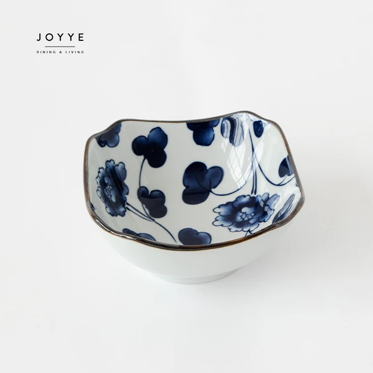 JOYYE Custom Blue And White Dinnerware 6pcs Gift Set Japanese Ceramic Sushi Dinner Set With Plate Bowl Dish Chopstick Holder