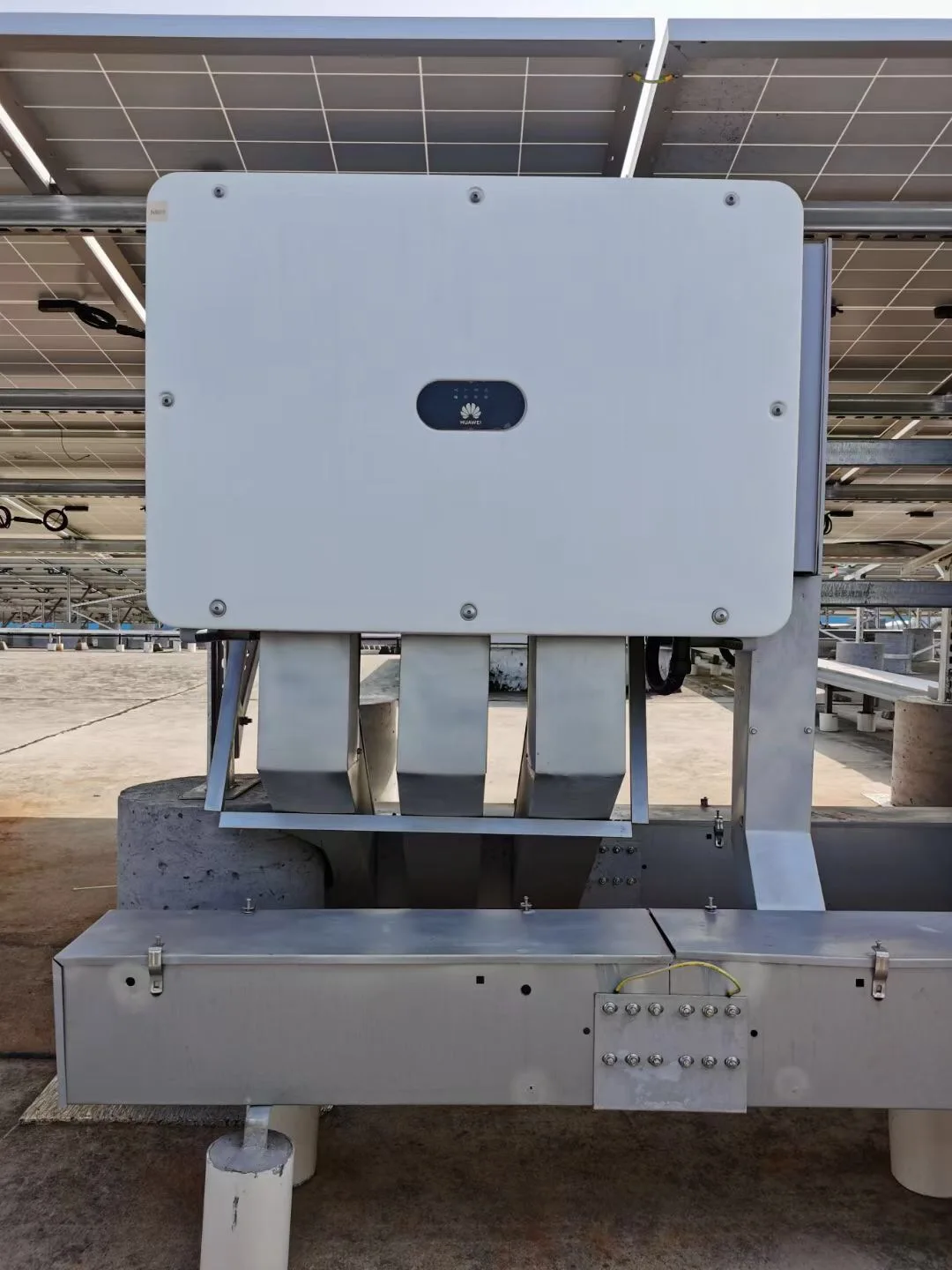HUAWEI Hybrid Solar Inverter 30KW 36KW 40KW Grid Tie 4 Mppt 3
