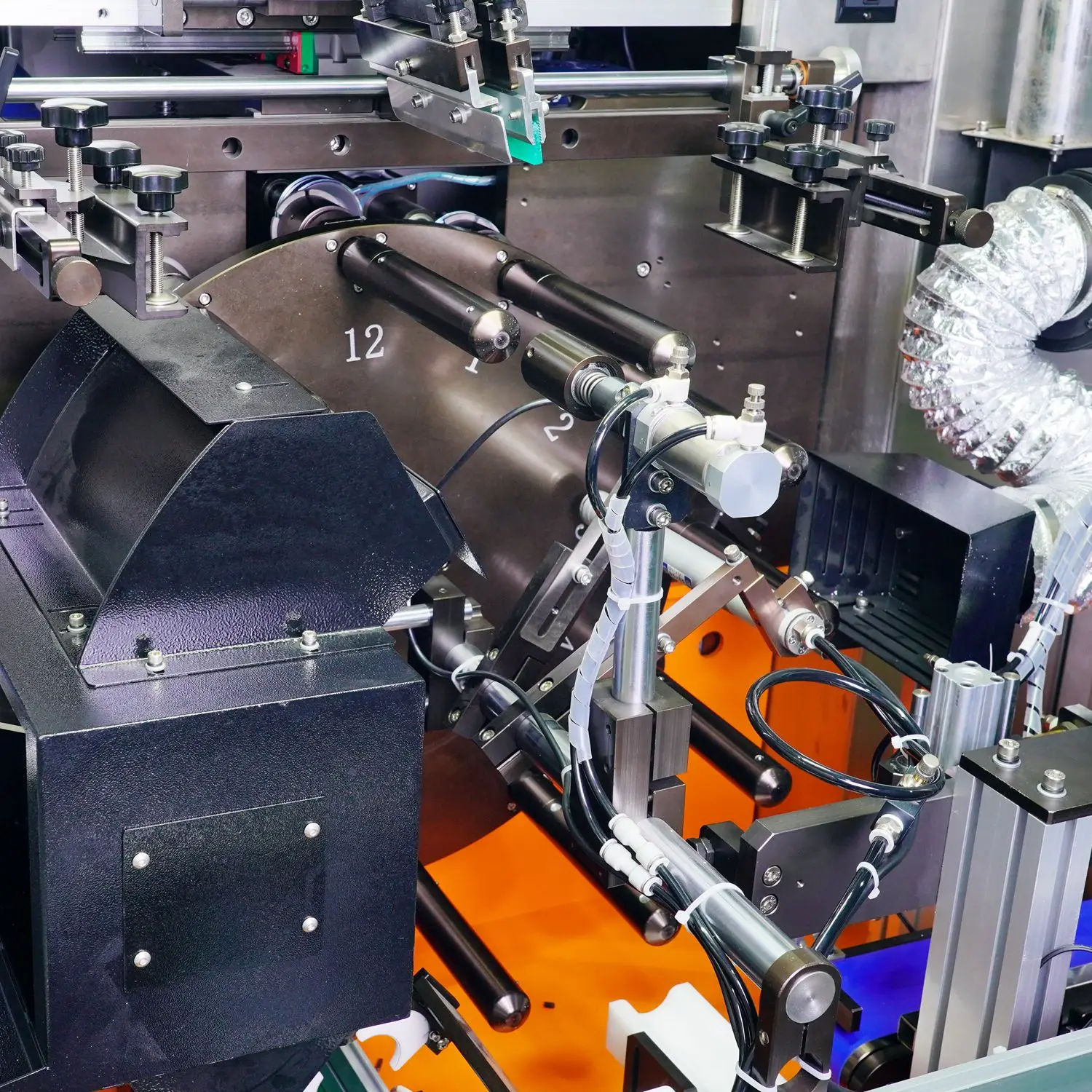 Automat4 Color Automatic Servo Screen Printing & UV Curing Production Line for Round/Oval/Square/Triangular Bottles