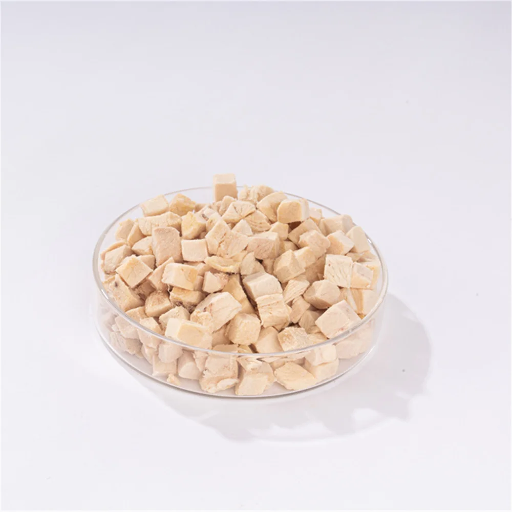 Top Selling Pet Food Freeze-dried Chicken Cubes pet Snacks Freeze Drying Chicken Meat Small Animal Snack