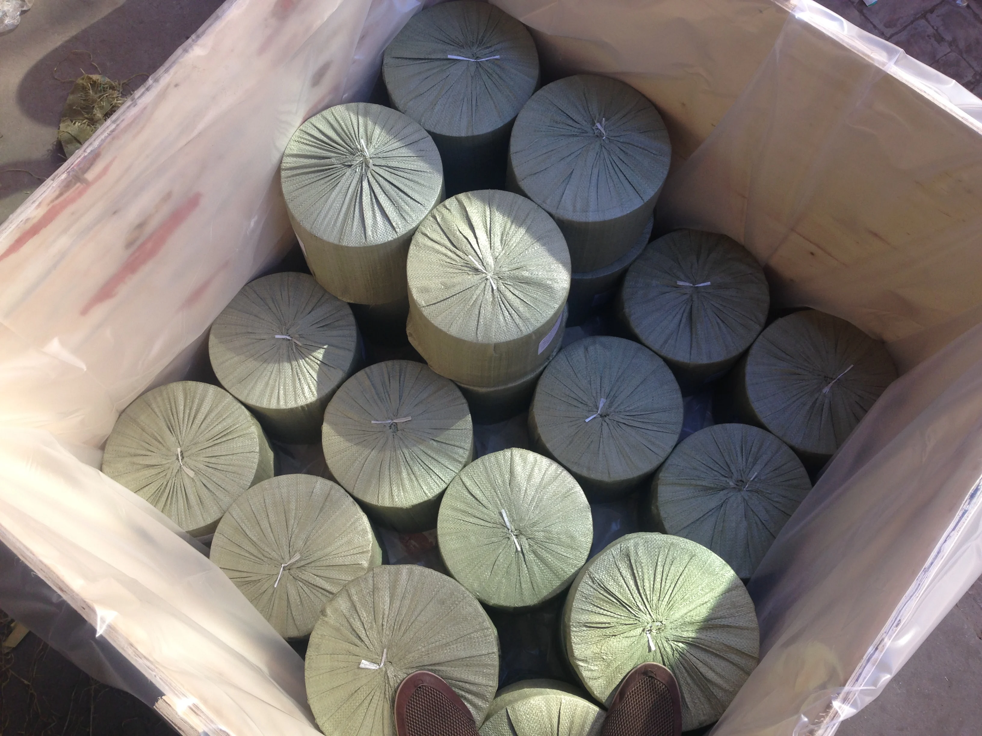 Consult food grade Stainless steel flour sieving mesh flour filter mesh/ extruder screen pack/ black wire cloth disc in stock