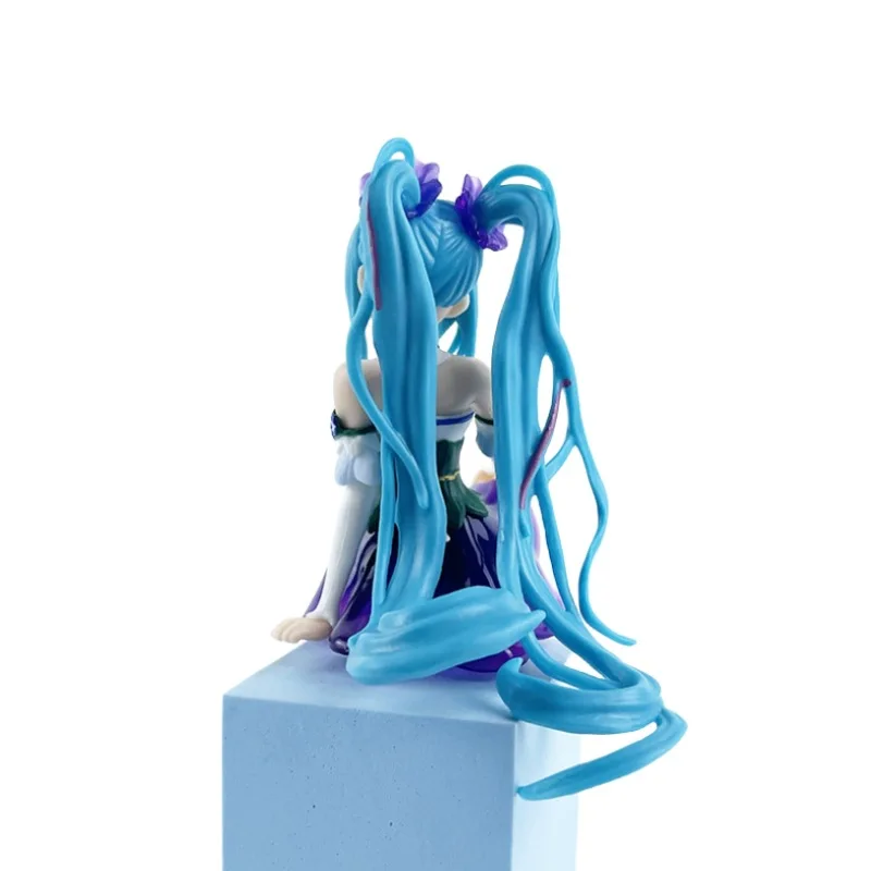 Creative cartoon beautiful Cute Girl  Miku PVC Anime Figure Toy Keychain