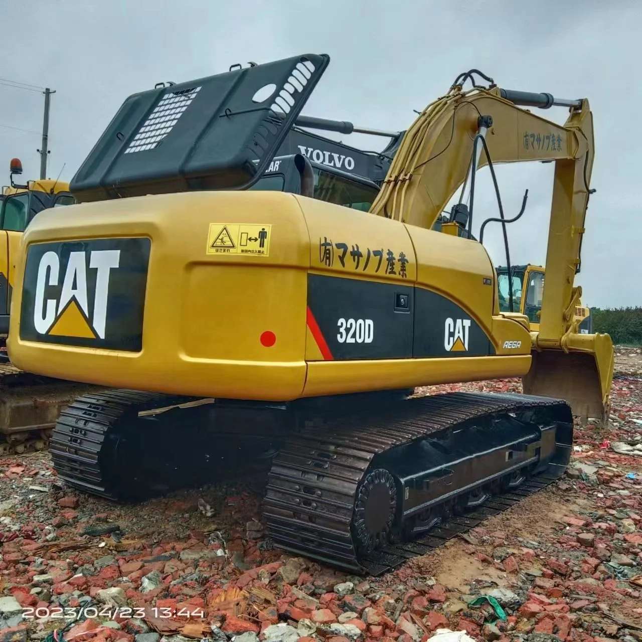 Hot sell High-quality Carter 320D used crawler excavator for sale. High-quality second-hand excavator used mini excavator
