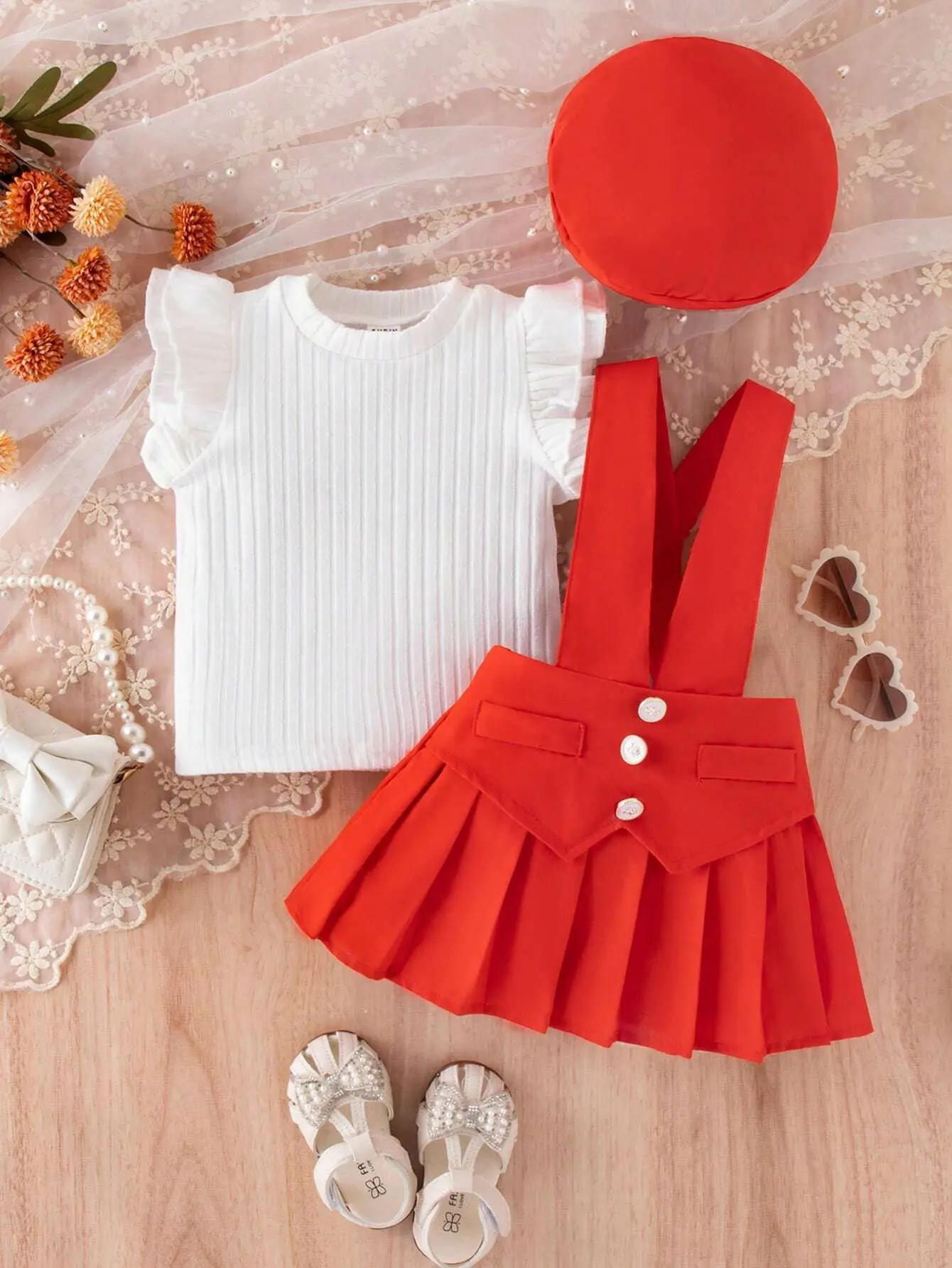 New style girls pit stripe solid color small flying sleeve vest top pleated suspender skirt hat suit