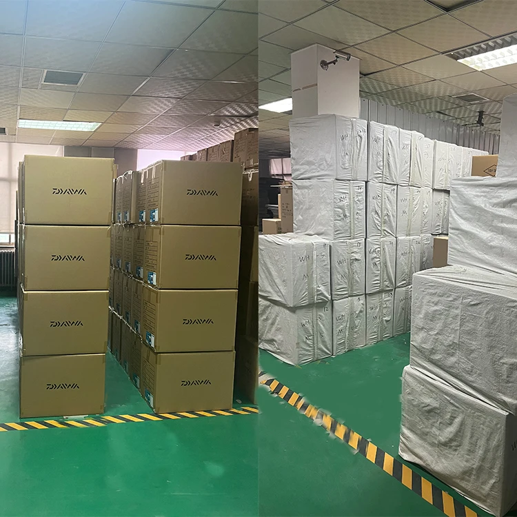 Waterproof 30,000mm Packable Rain Jacket Women hard shell Waterproof Raincoat with Hood Jacket Windbreaker